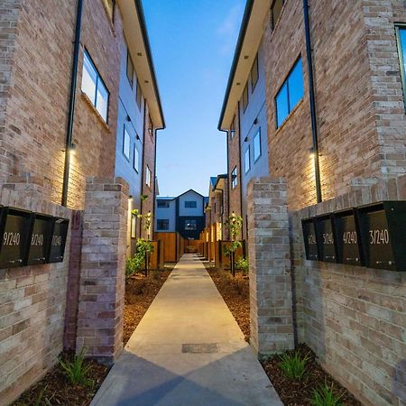 Christchurch Entertainment Hub 2 Bed 2 Bath W Carpark Zewnętrze zdjęcie
